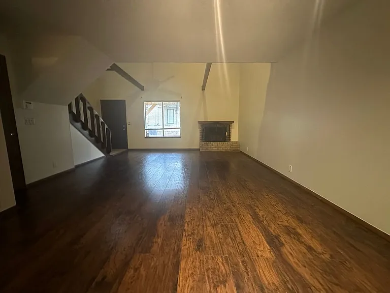 9643 Hefner Village Blvd — Photo 6