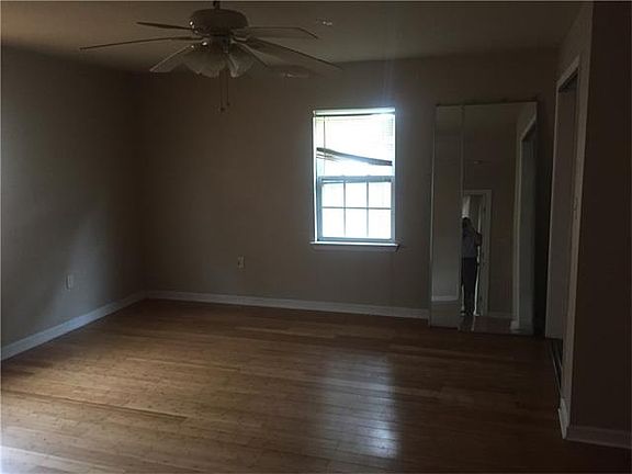 4th image of 2718 New York St