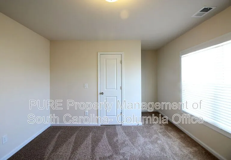 410 Finch Ln — Photo 17