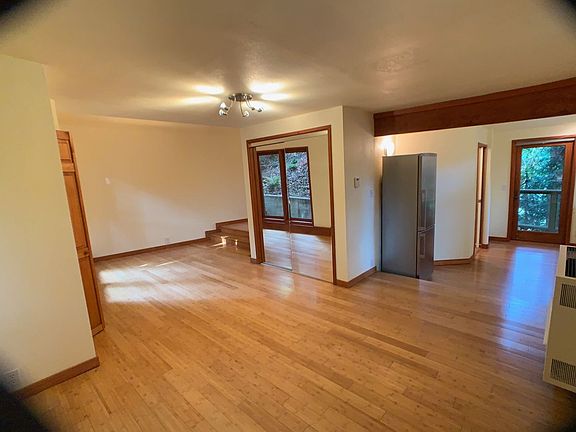 4th image of 60 Marina Vista Ave