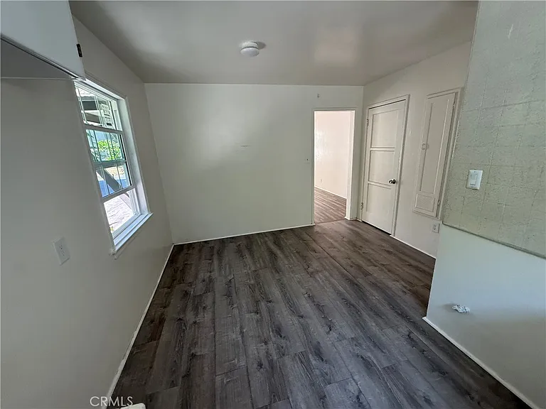 783 Worcester Ave — Photo 8