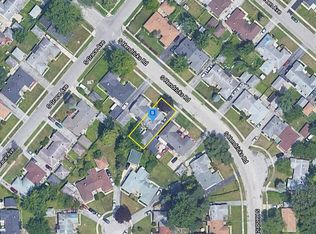 3207 Hendricks Rd, Robbins, IL 60472