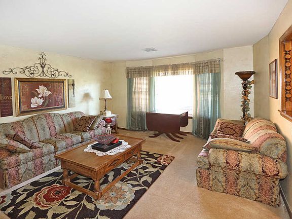 2nd image of 4024 Oakhurst Dr