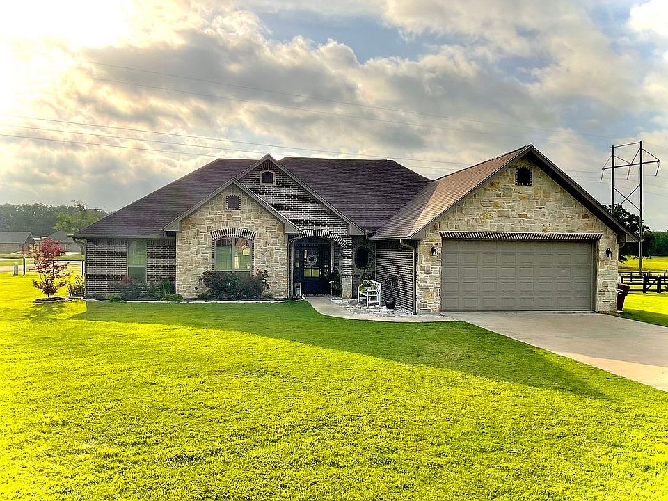 1st image of 13 Ely Dr