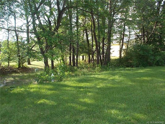 4th image of 13D Moccasin Dr