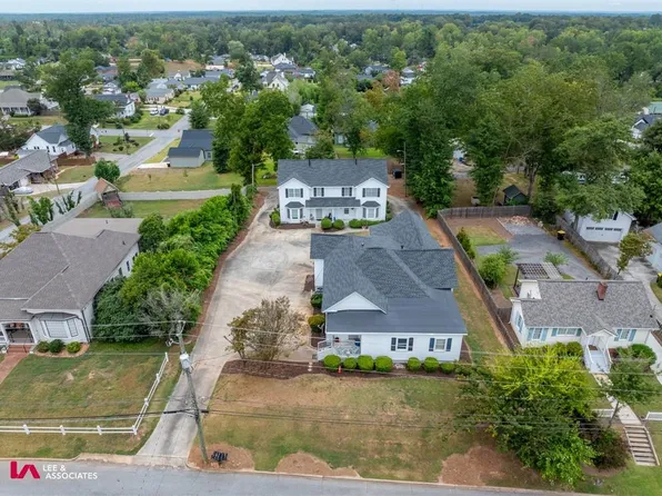 57 1st Ave, Newnan, GA 30263
