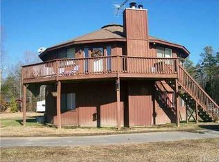 5579 Old Us 421 S, Bear Creek, NC 27207