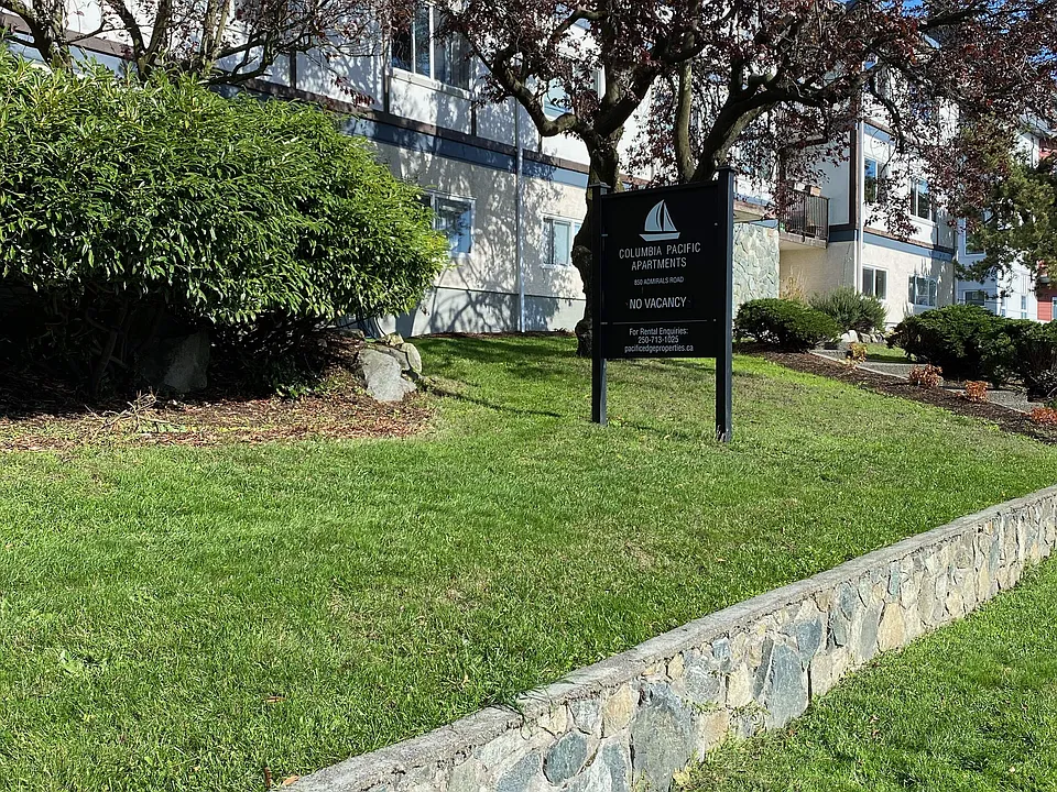 850 Admirals Rd