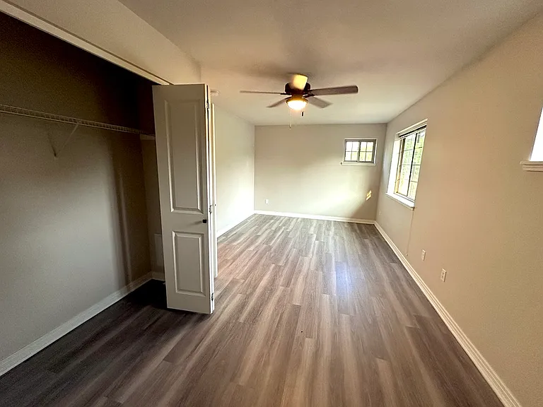901 Spruce St #D — Photo 7