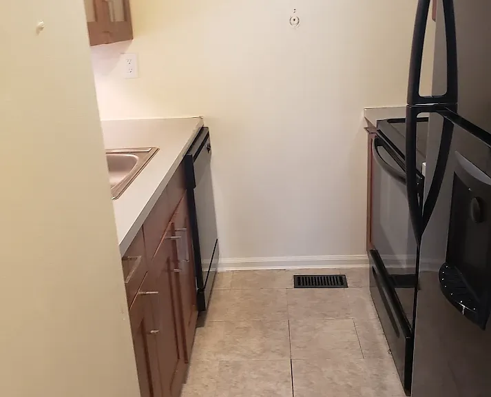 150 Oberlin Ter #15F — Photo 15