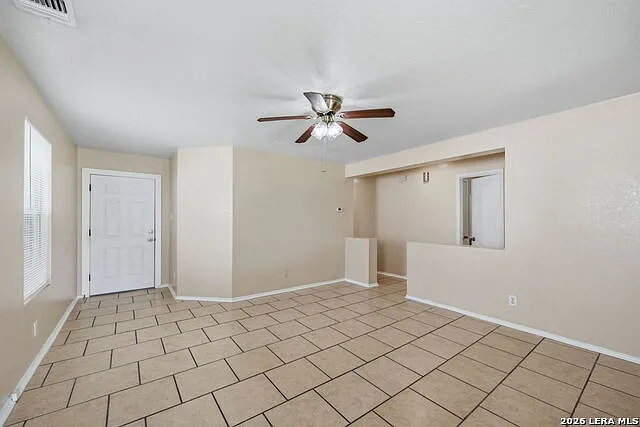 3 bed, 2.0 bath, 1160 sqft, $1,650 — Photo 3