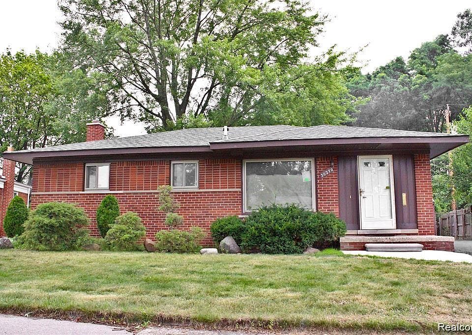 1st image of 30270 Hanover Blvd