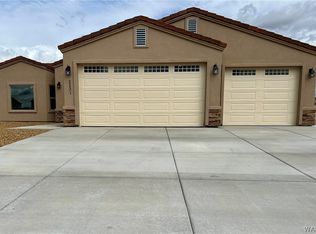 2221 E Hammer Ln, Fort Mohave, AZ 86426