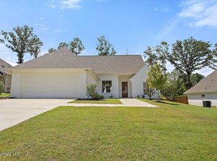 223 Crestwood Pl, Madison, MS 39110