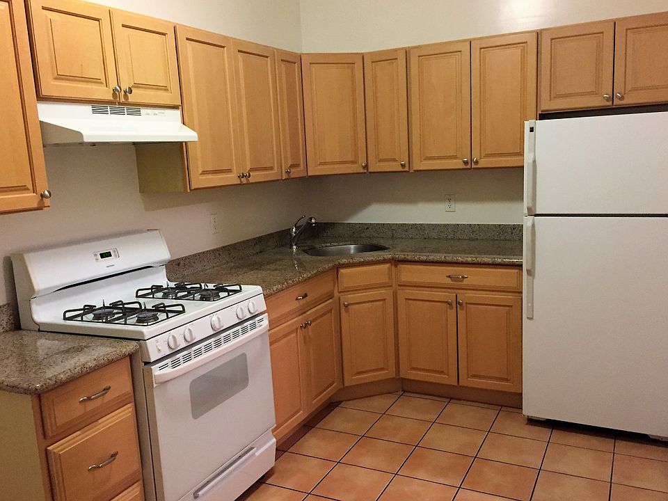 1st image of 580 McAllister St #405