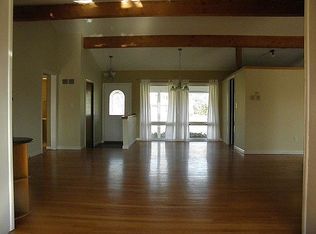 30466 S Greenbriar Rd, Franklin, MI 48025