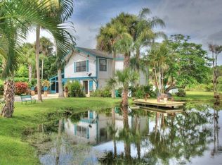 9090 Central Ave, Micco, FL 32976