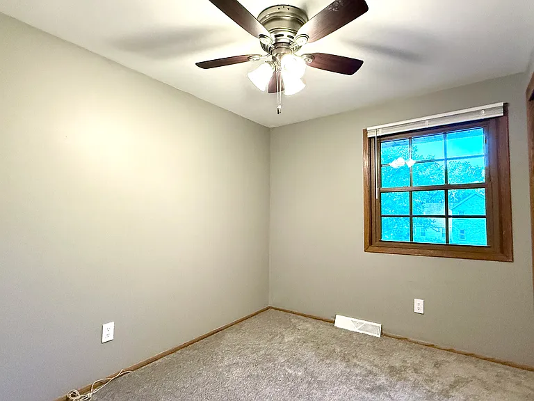1008 W Devonshire Rd — Photo 11
