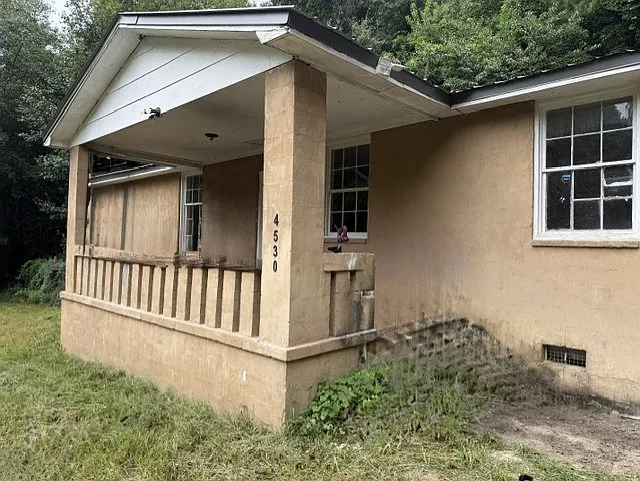 114 Diggs Ct
