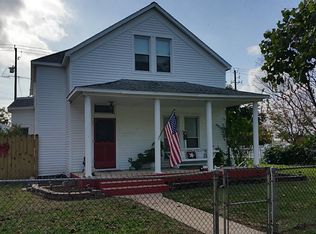 919 N Avenue A, Freeport, TX 77541