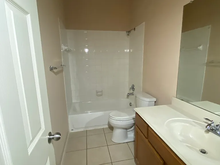 7925 Branch Hollow Trl — Photo 19