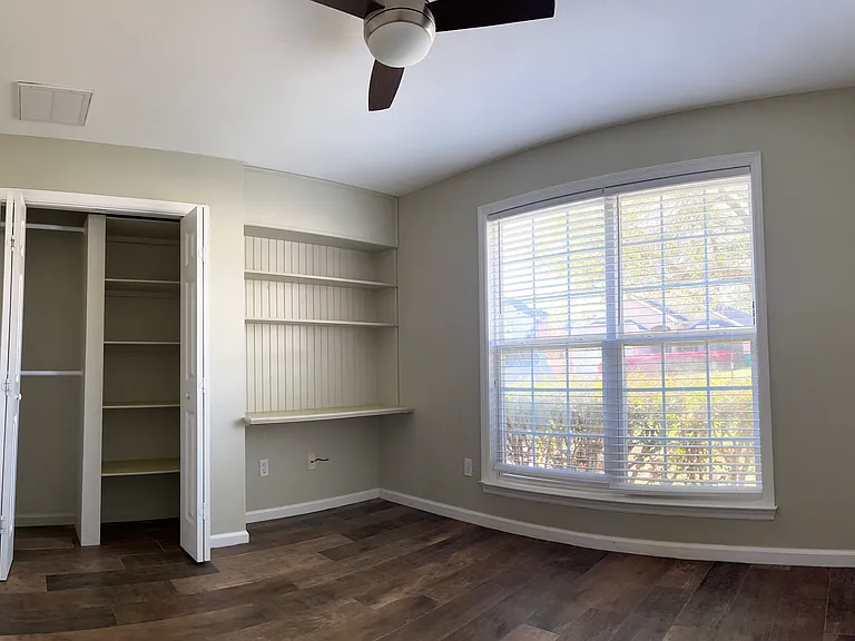 8392 Ivy Brook Ln — Photo 17