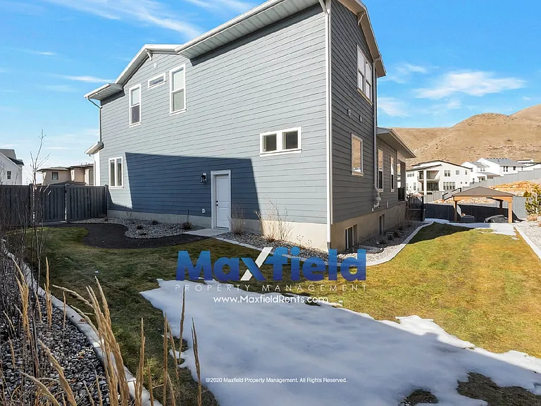 1916 W Oakridge Dr — Photo 41