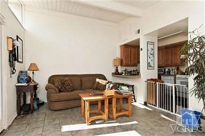 1002 Catamaran St — Photo 2