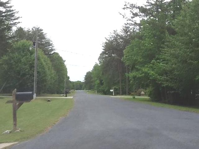 2nd image of 2855 Pine Ridge Rd