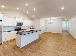 1735 Beech St, Normal, IL 61761