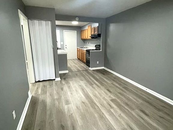 4th image of 3143 Puckett Rd #742