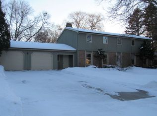 706 Terraview Dr, Green Bay, WI 54301
