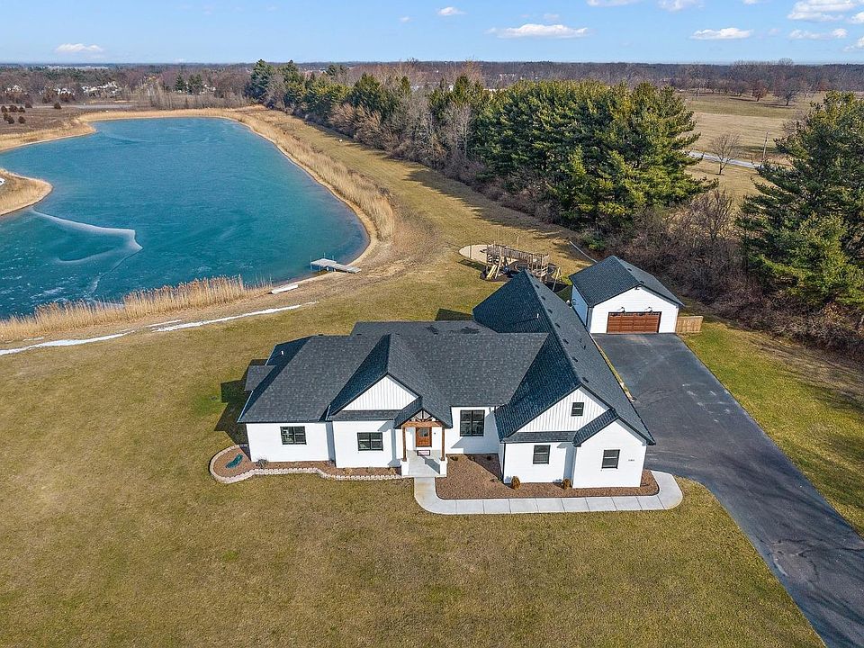 1st image of 11161 Waters Edge Dr