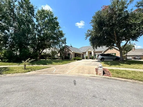 106 Plainfield Cir, Lafayette, LA 70503