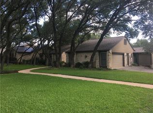 109 Rudder Dr, Lakeway, TX 78738