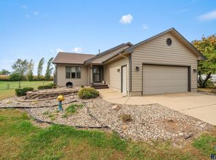 26981 Elmen Pl, Sioux Falls, SD 57108