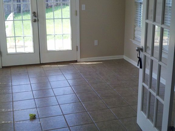 4th image of 205 Sunnymeade Dr