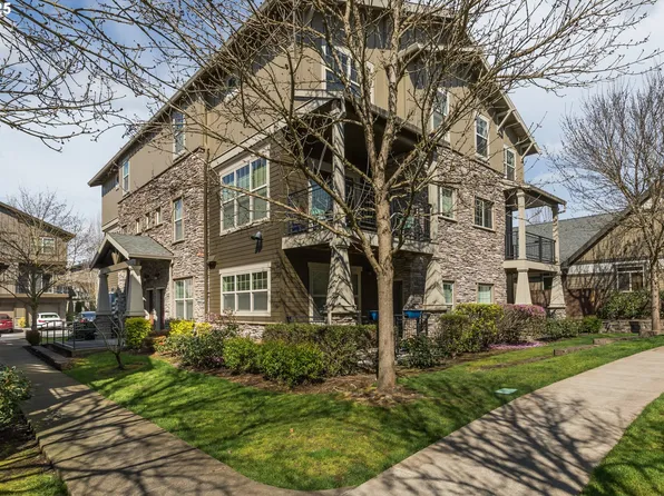 654 NE Garswood Ln, Hillsboro, OR 97006