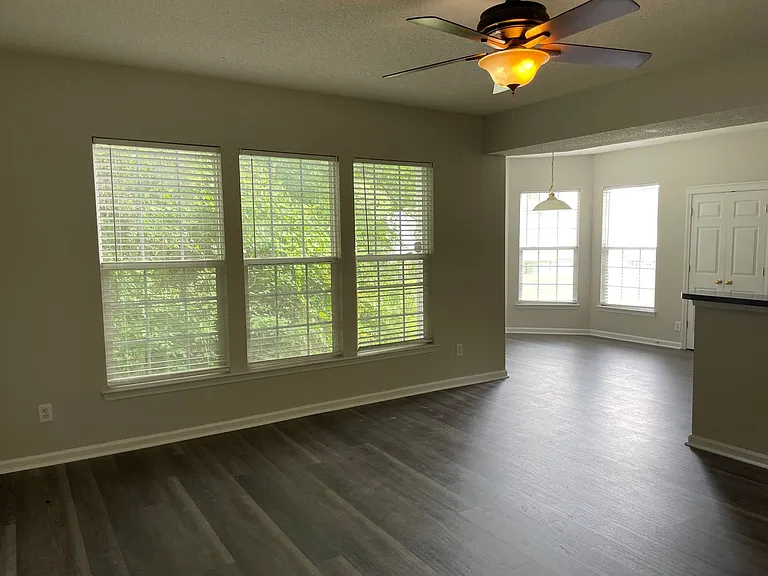 5603 Falls Ridge Ln — Photo 7