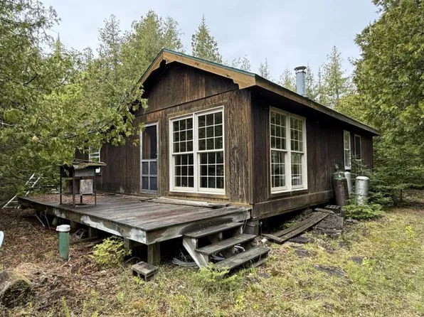 27839 S Chippewa Pointe Rd, Drummond Island, MI 49726
