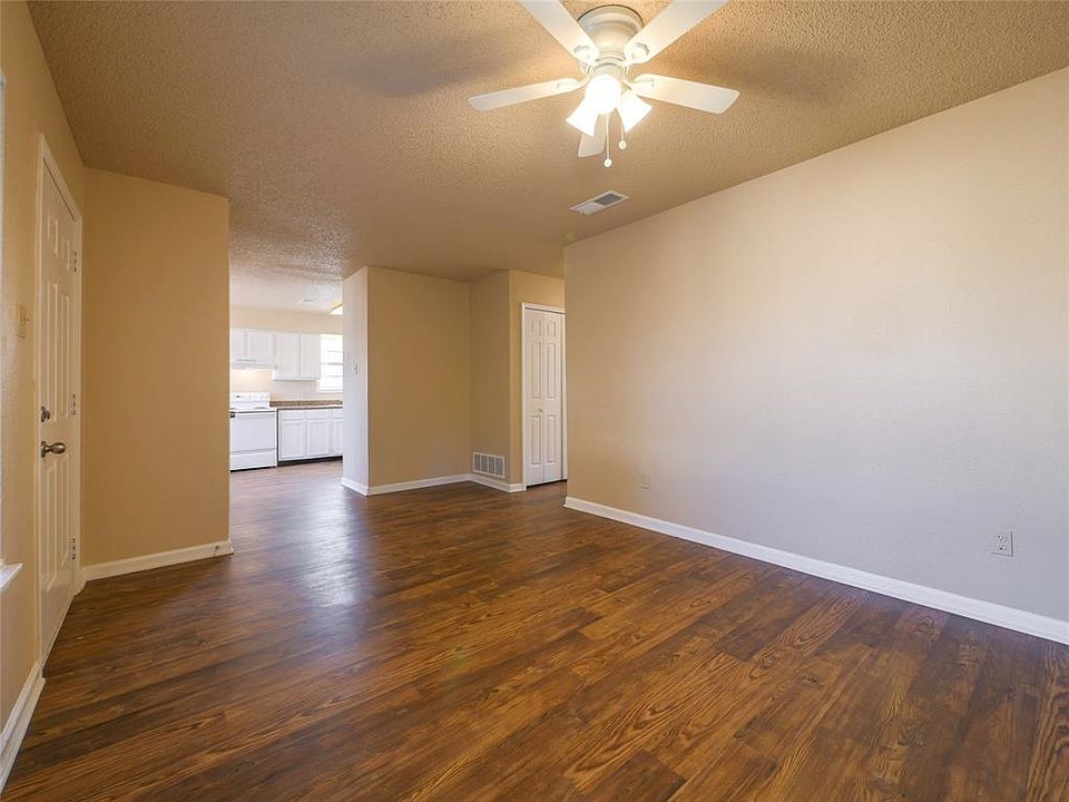 1st image of 218 Renfro St