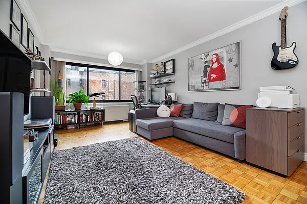 Sold by Metropolitan Property Group | media 1