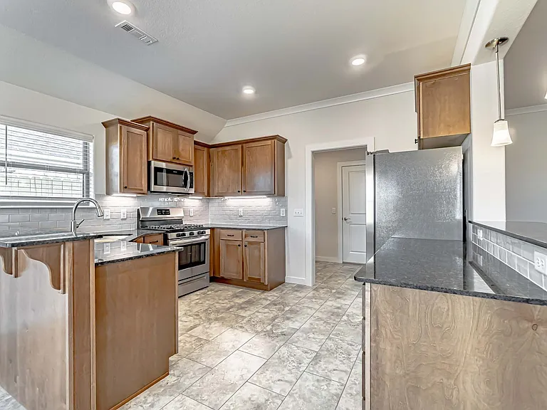 219 S Geranium Ln — Photo 5