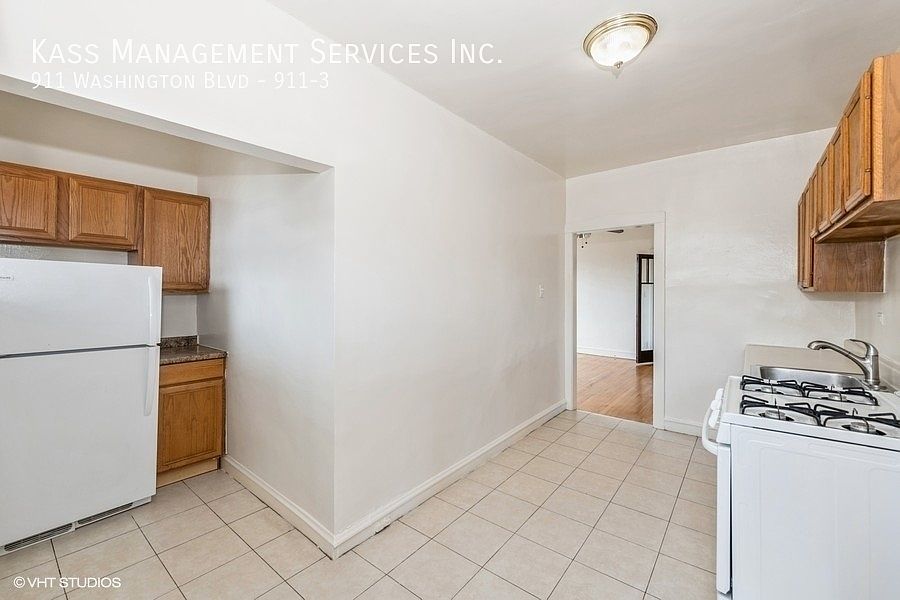 1st image of 901 W Washington Blvd #911-3