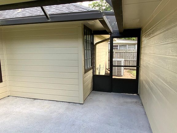 Screened Porch