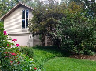 15 Fairwood View Ct, Phoenix, MD 21131