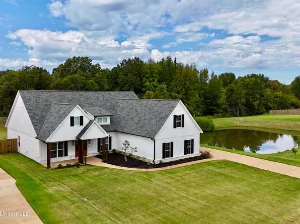 3199 Grayson Creek Dr, Southaven, MS 38672