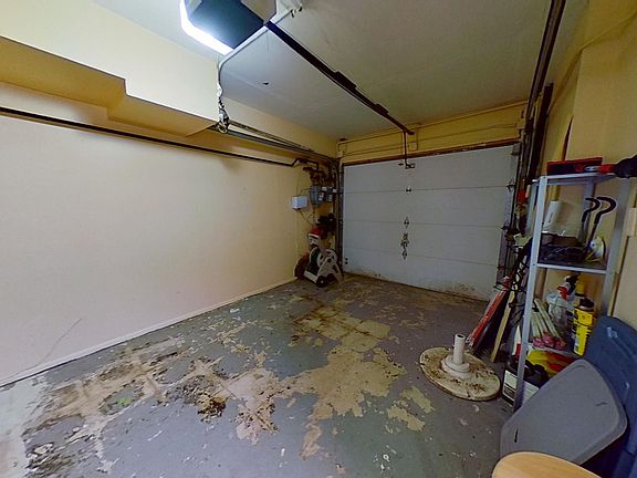 4th image of 19 Shepard Ave Floor 1