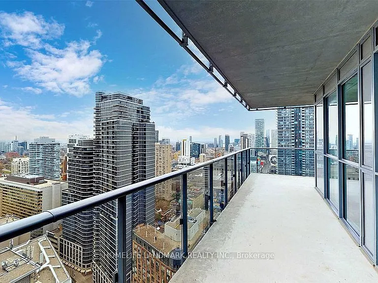7 Grenville St #3410 — Photo 16