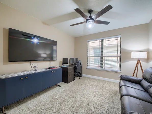 213 Landmark Run, Cibolo, TX 78108